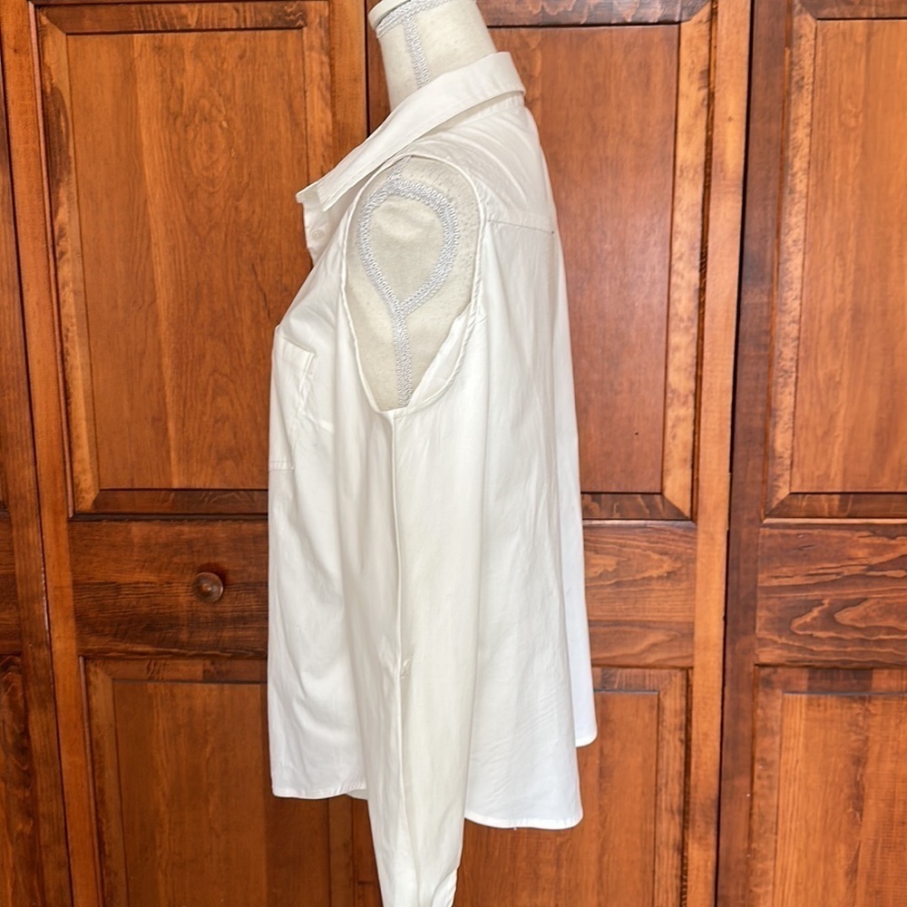 Active USA White Cotton Button Down Cold Shoulder Blouse Large NWT